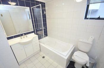 Darlinghurst 411 Pop Furnished Apartment - Accommodation Asia 3