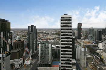 Melbourne Fully Self Contained Modern 1 Bed Apartment 4505A - Accommodation Asia 1