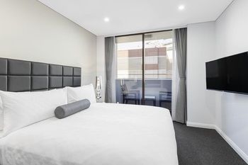 Meriton Serviced Apartments North Sydney - Accommodation Asia 10
