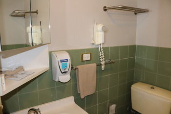 The Hermitage Motel - Accommodation China 0