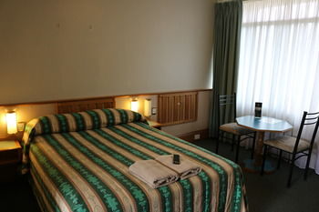 The Hermitage Motel - Accommodation China 4