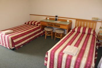 The Hermitage Motel - Accommodation China 6