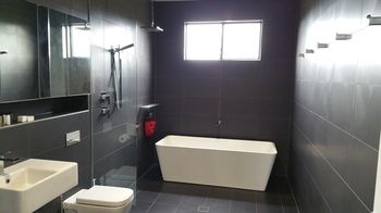 Zebula Gloucester - Accommodation Guide 6