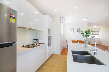 Getaway Holiday Campsie - Accommodation Asia 5