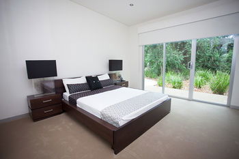 Mons QLD Accommodation Asia