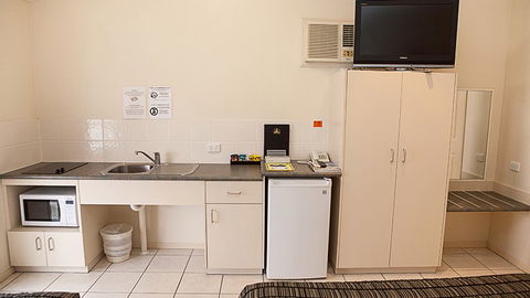 BEST WESTERN Caboolture Central Motor Inn - Accommodation Guide 0