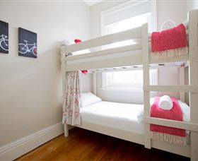 Montacute Boutique Bunkhouse - Accommodation Asia 4