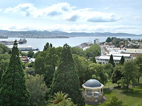 Mantra One Sandy Bay Road - Accommodation Guide 1