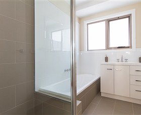 Catherine Lodge Farm Gate Cottages - Accommodation Guide 4