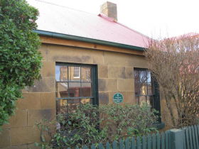 Amelia Cottage - Accommodation China 0