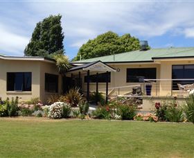 Beachway Motel + Restaurant - Accommodation Asia 0