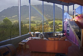 Eagles Nest Regreat - Accommodation Asia 1