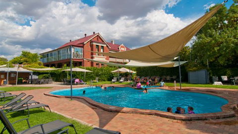 Alzburg Resort Mansfield - Accommodation Asia 1