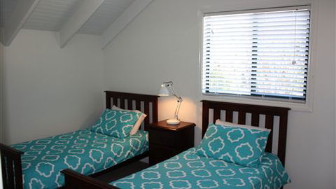 Hidden Treasure At Pirates Bay - Accommodation China 2