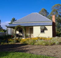 Mary Anns Cottage - Accommodation Guide