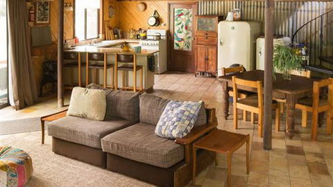 Schusters Lodge - Accommodation Guide 1