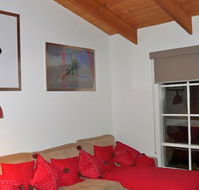 Two Mountains Lodge - Accommodation Guide