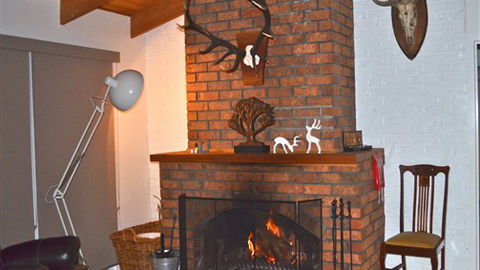 Two Mountains Lodge - Accommodation Guide 2