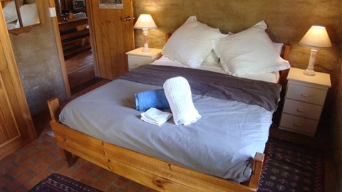 Wartook Rise Mudbrick Cabins - Accommodation Asia 4