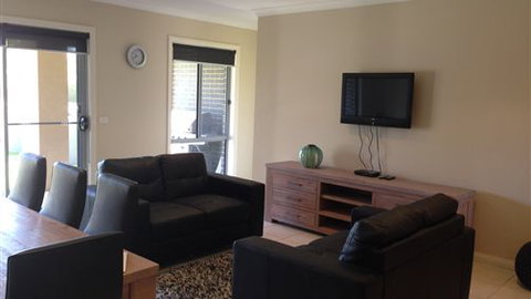 Villa Tarni 17 - Accommodation Asia 7