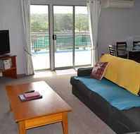 House on the Hill Port Campbell - Accommodation Asia