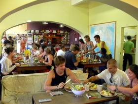 Backpack Oz And The Guest House - Accommodation China 2