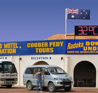 Radeka Downunder Underground Motel and Backpacker Inn - Accommodation Guide