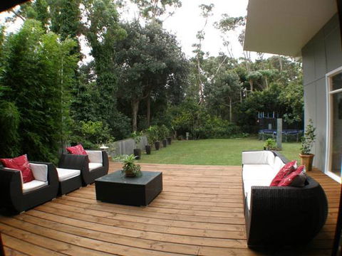 7 Donlan Road - Accommodation China 0