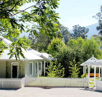 Amelina Cottages - Accommodation China