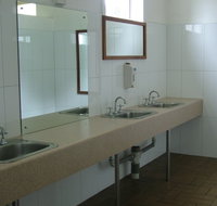 Beachport Caravan Park - Accommodation Asia