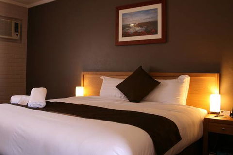 BEST WESTERN Hospitality Inns Carnarvon - Accommodation Asia 0