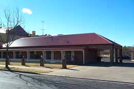 Club Motel - Accommodation Guide 4