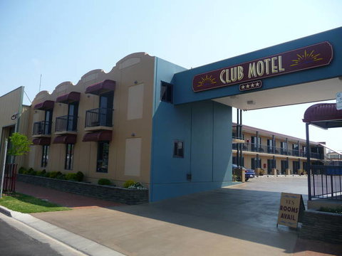 Club Motel - Accommodation Guide 0