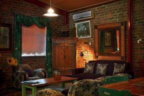 Eagle Foundry Bed & Breakfast - Accommodation Guide 1
