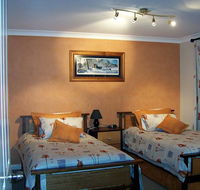 Elm Cottage - Tumut - Accommodation China
