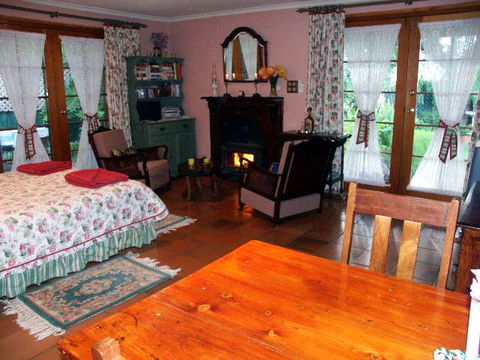 Gawler Churchhill Mews Bed & Breakfast - Accommodation Guide 0