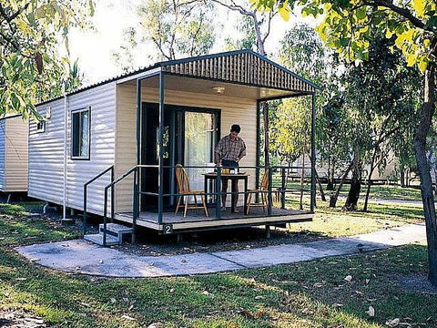 Kakadu Lodge & Caravan Park - Accommodation Guide 0