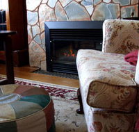 Lawson's Cottage - Accommodation Guide