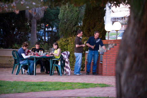 Loxton Hotel - Accommodation China 2