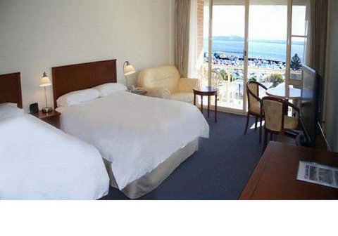 Marina Resort Nelson Bay - Accommodation Asia 2