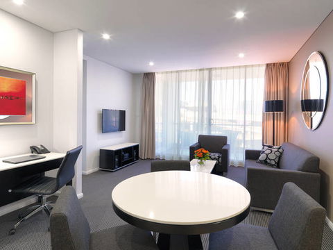 Meriton Serviced Apartments - North Ryde - Accommodation Guide 1