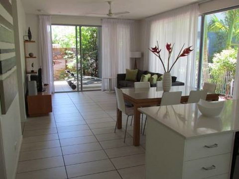 Metzo Noosa Resort - Accommodation Asia 4