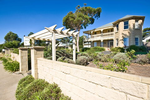 Mount Martha Bed & Breakfast By The Sea - Accommodation Guide 0