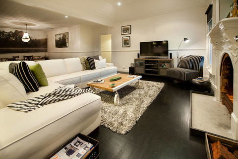 Mount Olive - Accommodation Asia 4