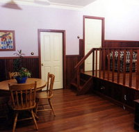 Pemberton Old Picture Theatre Holiday Apts - Accommodation Guide