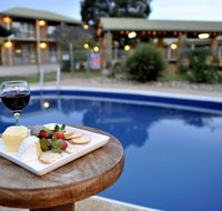 Statesman Motor Inn - Accommodation China