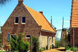 The Lily Dutch Windmill - Accommodation Asia 4