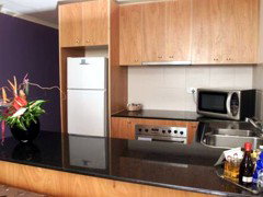 Waldorf Apartment Hotel Canberra - Accommodation Asia 3