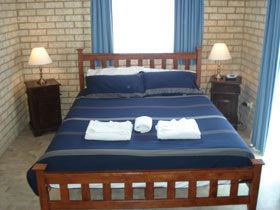 Baywatch Manor Augusta YHA - Accommodation Guide 3