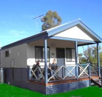 Pinjarra Cabins and Caravan Park